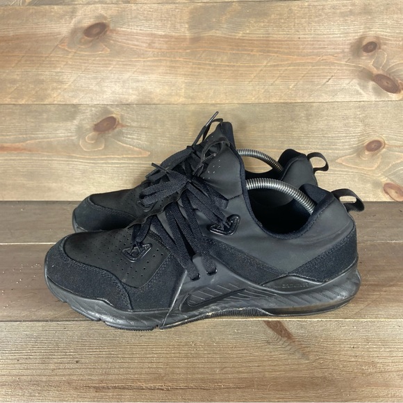 nike air zoom train command